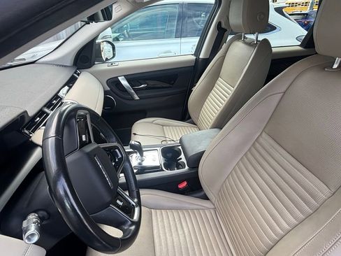 Used 2021 Land Rover Discovery Sport SE image 11