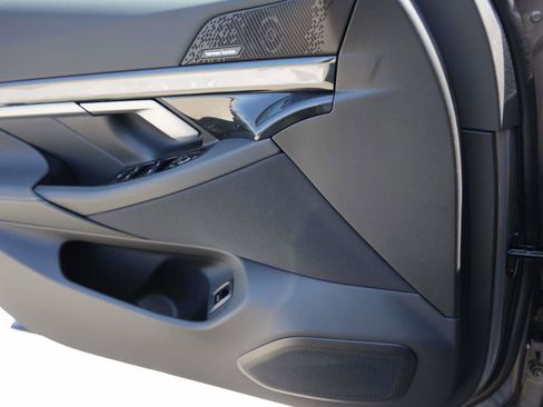 New 2026 BMW i5 eDrive40 w/ M Sport Package image 23