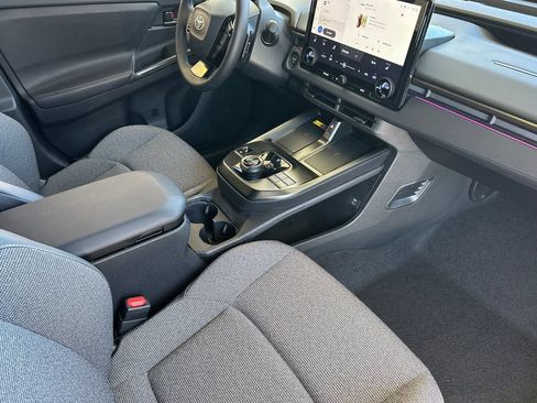 Used 2026 Toyota bZ FWD image 18