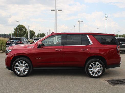 Used 2021 Chevrolet Tahoe High Country w/ Premium Package image 15