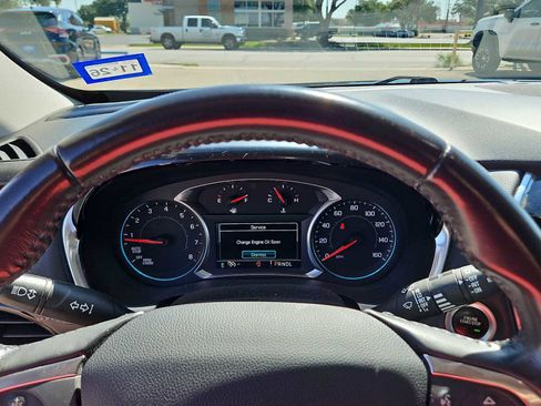 Used 2019 Chevrolet Traverse LT FWD image 22