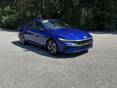 Certified 2025 Hyundai Elantra Sport