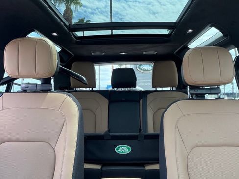 New 2026 Land Rover Defender 90 V8 AWD/4WD image 7