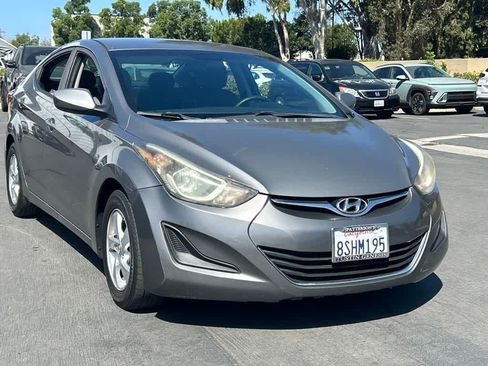 Used 2014 Hyundai Elantra SE FWD image 4