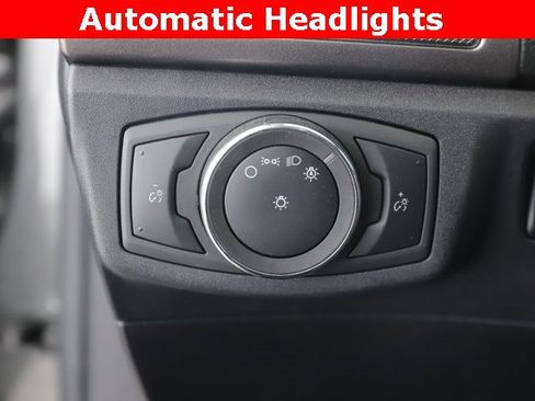 Used 2020 Ford Fusion SE image 20