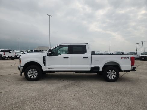 Certified 2024 Ford F250 XLT w/ FX4 Off-Road Package AWD/4WD image 3