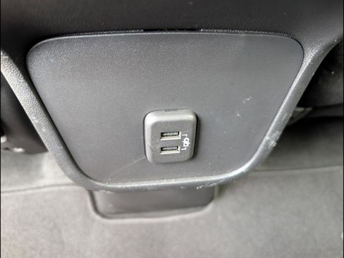 Used 2023 Chevrolet Equinox LT FWD image 20