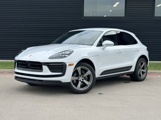 Certified 2024 Porsche Macan image 1