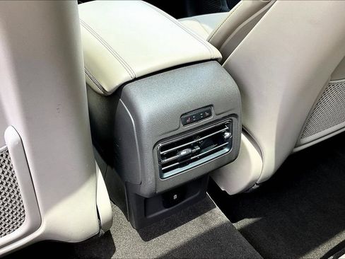 Used 2022 Lincoln Corsair Reserve w/ Equipment Group 201A FWD image 12