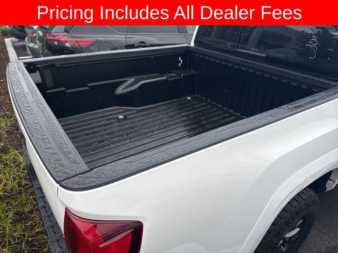 Used 2023 Toyota Tacoma SR5 w/ Technology Package AWD/4WD image 6