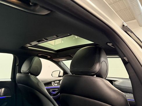 Used 2017 Mercedes-Benz E 300 4MATIC image 70