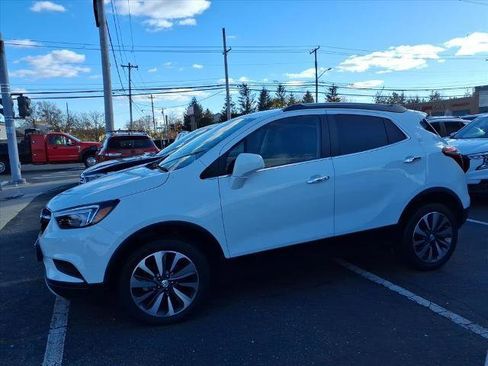 Used 2022 Buick Encore Preferred w/ Safety Package image 8
