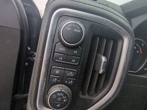 Used 2022 Chevrolet Silverado 1500 LT Trail Boss w/ LT Trail Boss Premium Package image 13