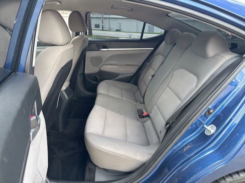 Used 2020 Hyundai Elantra SE image 40