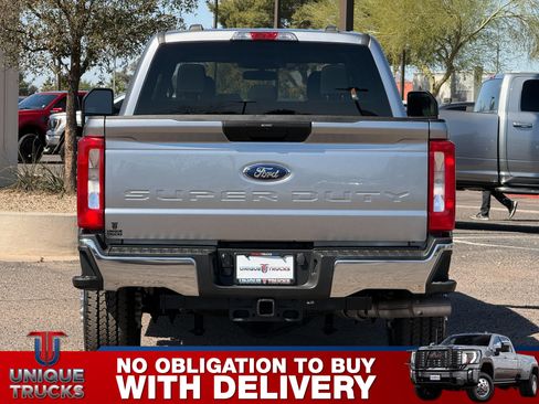 Used 2023 Ford F350 XLT AWD/4WD image 6