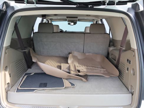 Used 2018 GMC Yukon SLT w/ Open Road Package image 41