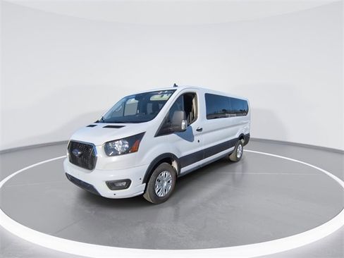 Used 2024 Ford Transit 350 XLT image 4