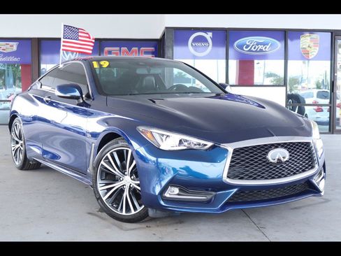 Used 2019 INFINITI Q60 3.0t Luxe w/ Essential Package AWD/4WD image 1