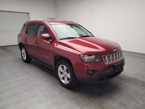 Used 2017 Jeep Compass Latitude AWD/4WD image 13