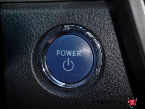 Used 2018 Toyota Camry XLE w/ Audio Package FWD image 27