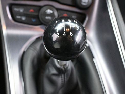 Used 2018 Dodge Challenger R/T w/ Performance Handling Group image 24