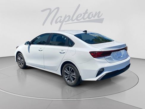 Used 2024 Kia Forte LXS FWD image 3