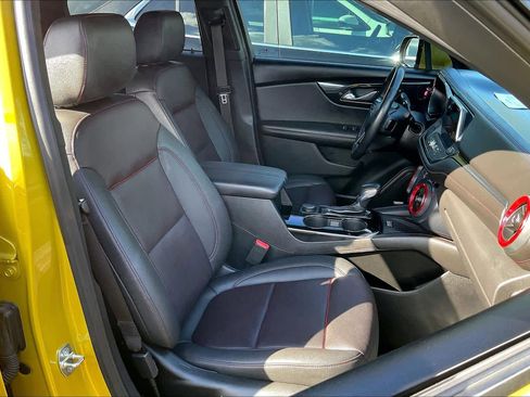 Used 2022 Chevrolet Blazer RS w/ Enhanced Convenience Package image 7