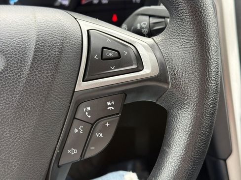 Used 2018 Ford Fusion SE image 39