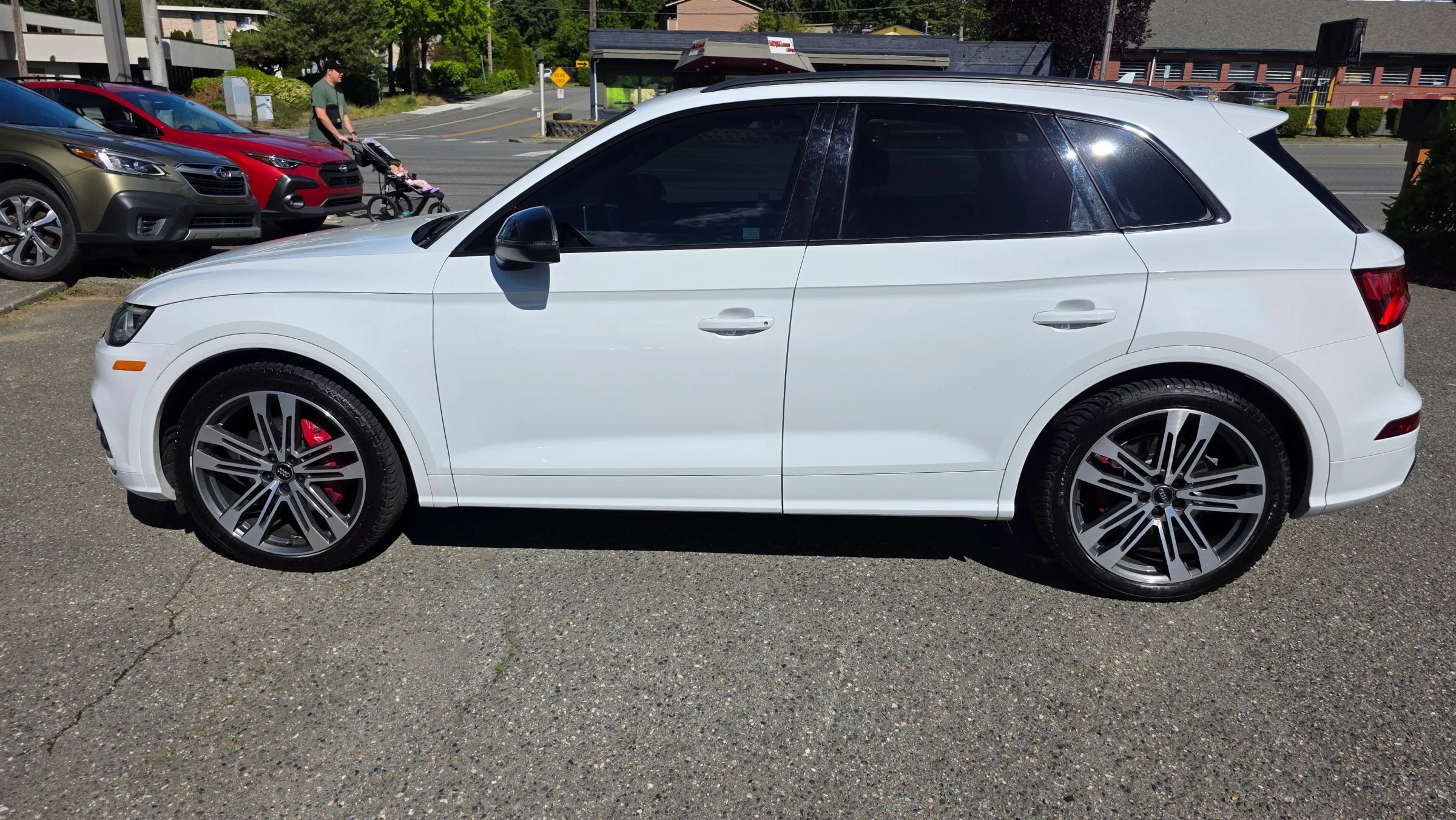 Used 2019 Audi SQ5 Premium Plus w/ Premium Plus Package AWD/4WD image 8