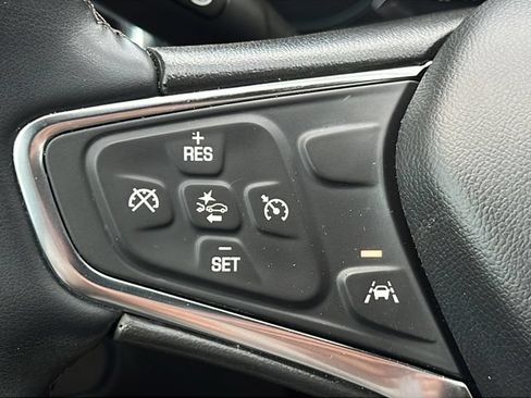 Used 2023 Chevrolet Equinox LT FWD image 19