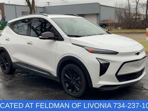 Used 2023 Chevrolet Bolt EUV Premier w/ Sun & Sound Package image 2