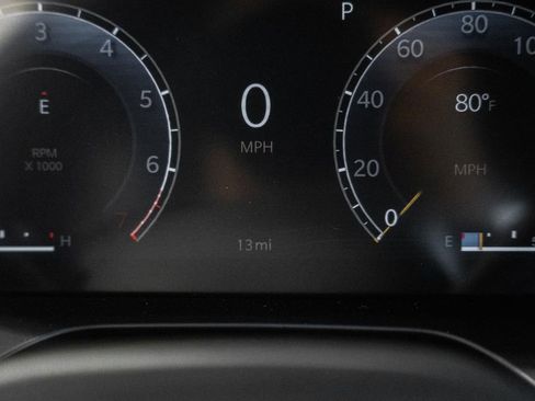 New 2025 Jeep Grand Cherokee L Limited w/ Luxury Tech Group II image 40