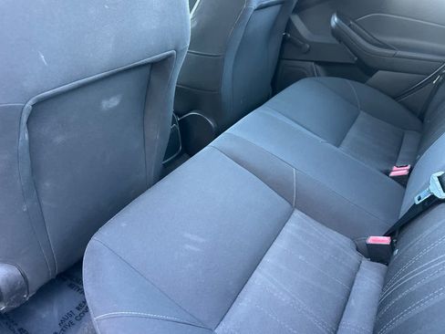 Used 2015 Ford Focus S image 4