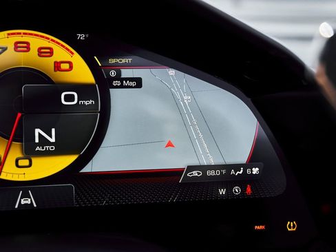 Used 2024 Ferrari Roma Spider RWD image 68
