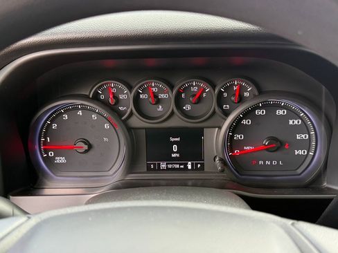 Certified 2019 Chevrolet Silverado 1500 Custom Trail Boss w/ Custom Convenience Package image 19