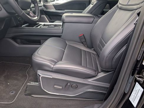 New 2026 Ford F250 Platinum AWD/4WD image 8