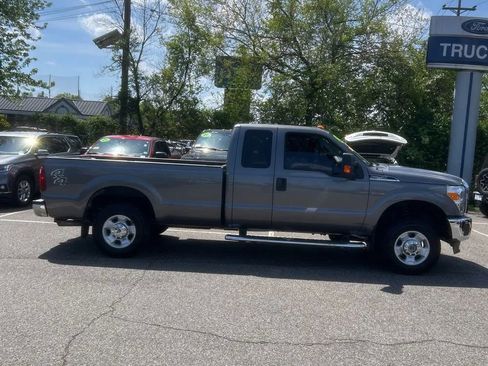 Used 2011 Ford F250 XLT w/ Snow Plow Prep Pkg AWD/4WD image 10