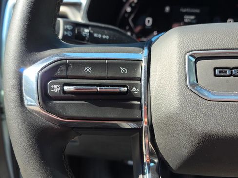 Used 2023 GMC Canyon Denali image 16