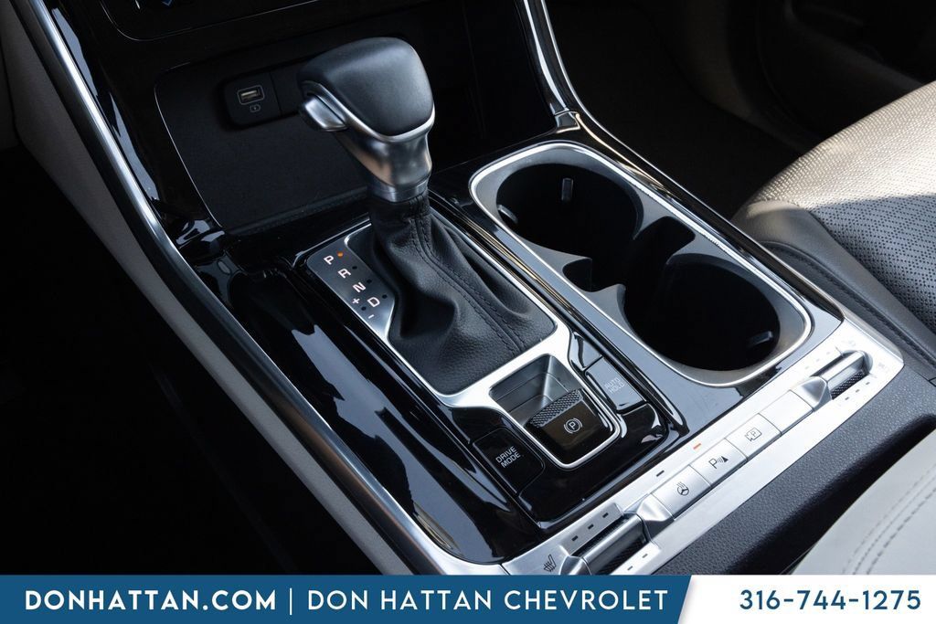 Used 2024 Kia Carnival SX Prestige FWD image 16