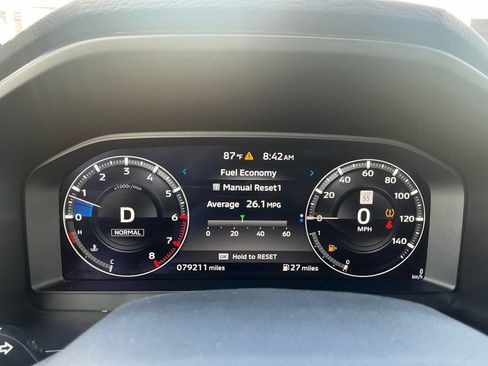 Used 2023 Mitsubishi Outlander SEL AWD/4WD image 19
