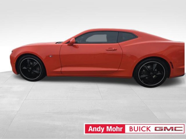 Used 2019 Chevrolet Camaro LT RWD image 12