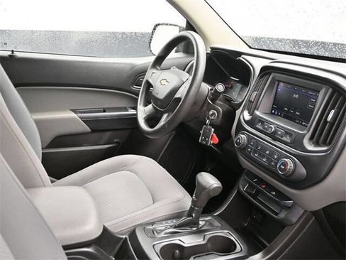 Used 2020 Chevrolet Colorado W/T image 14