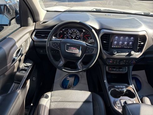 Used 2023 GMC Acadia AT4 w/ Technology Package image 16