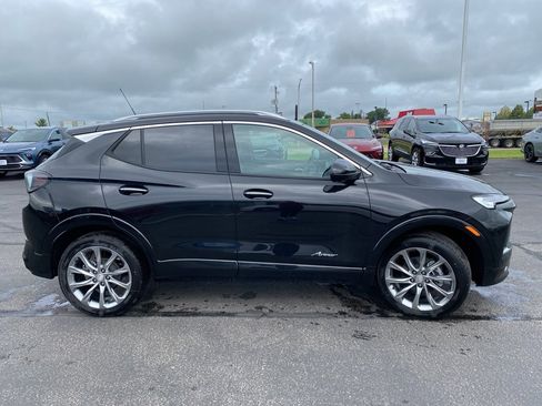 Used 2024 Buick Encore GX Avenir w/ Avenir Technology Package image 9