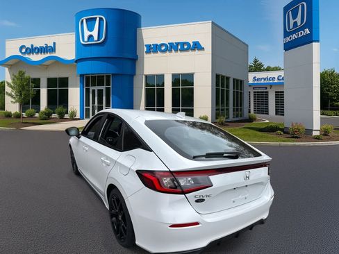 Used 2024 Honda Civic Sport image 4