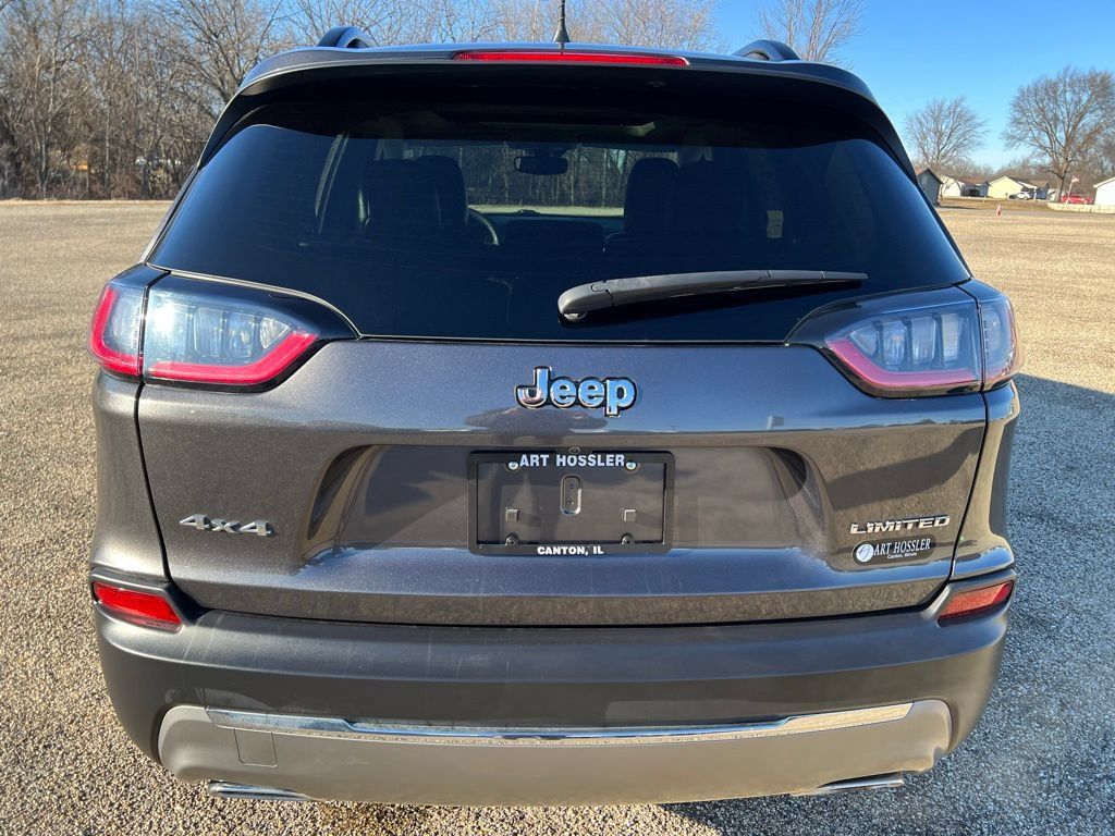 Used 2022 Jeep Cherokee Limited w/ Mopar Interior Package AWD/4WD image 6