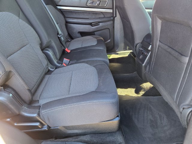 Used 2018 Ford Explorer XLT FWD image 15