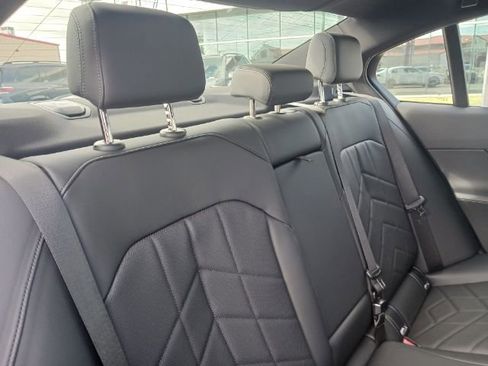 New 2024 BMW i5 eDrive40i w/ Convenience Package image 15