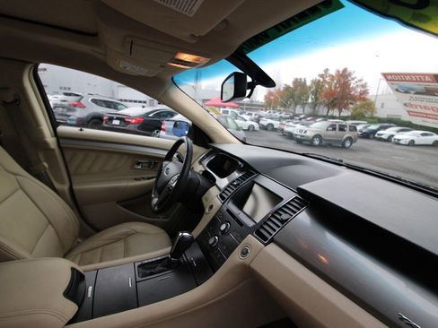Used 2013 Ford Taurus SEL AWD/4WD image 19