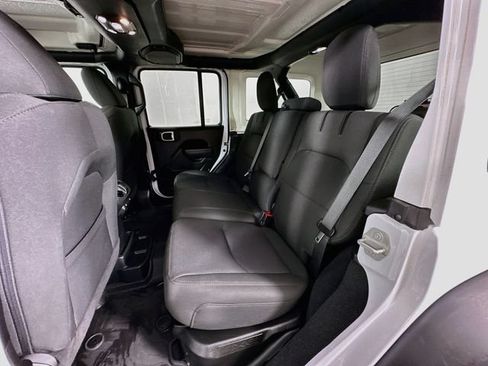 Used 2023 Jeep Wrangler Unlimited w/ Cold Weather Group AWD/4WD image 25